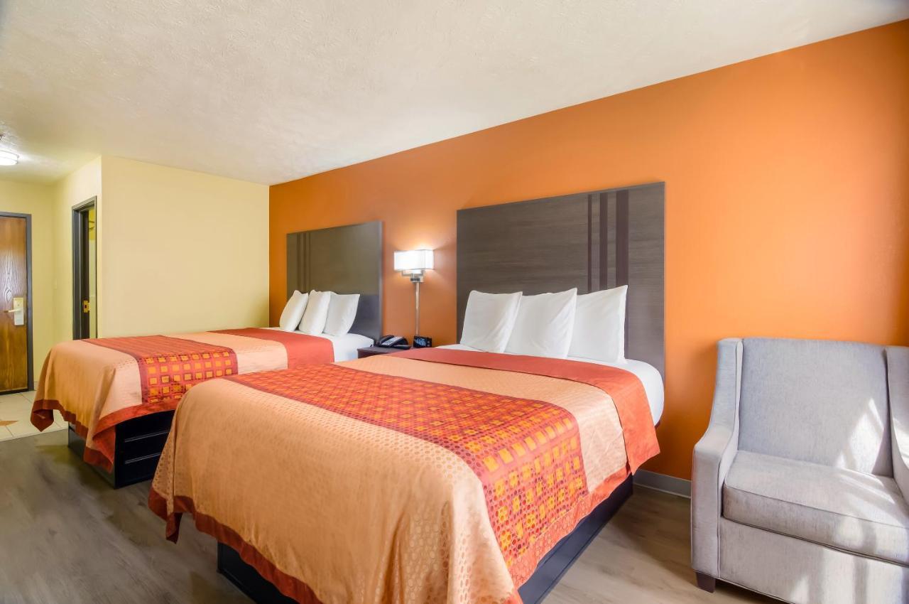 Americas Best Value Inn & Suites Independence Va Exterior photo