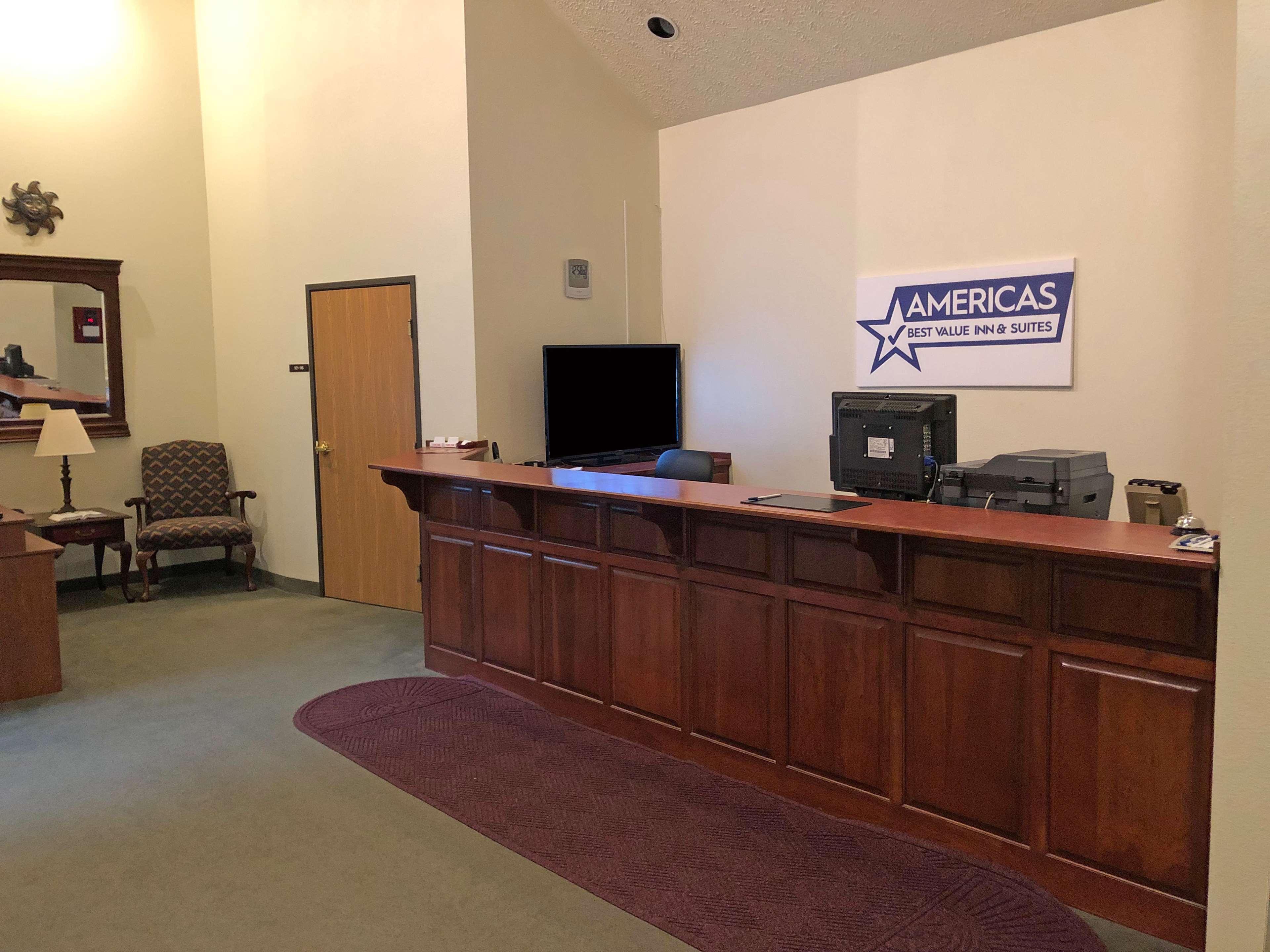 Americas Best Value Inn & Suites Independence Va Exterior photo